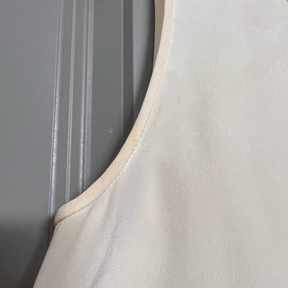 Cream Kate Spade Sleeveless Silk Blouse with Ruffle Collar GUC - Picture 4 of 11